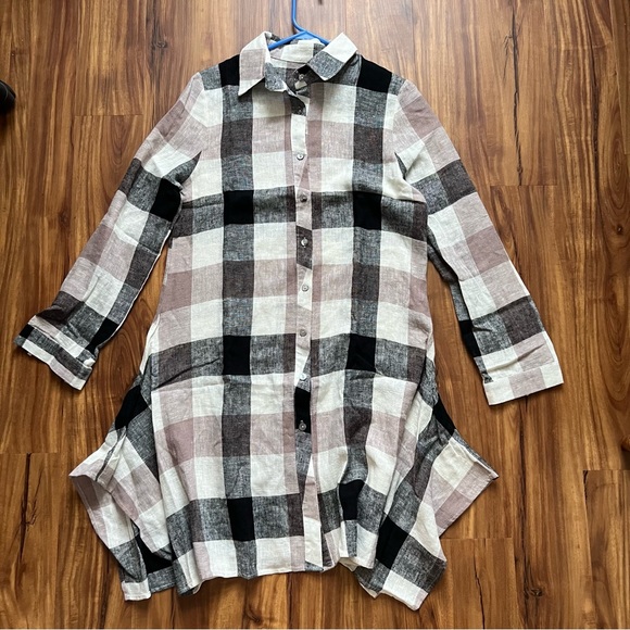 Pink beige black plaid linen button up shirt tunic length w/ handkerchief hem - Picture 3 of 7